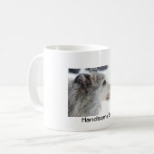 Lurcherhund im Schnee, hübscher Junge Kaffeetasse (Vorderseite Links)