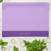 Luscious Lavender Monogram Geschirrtuch (Gefaltet)