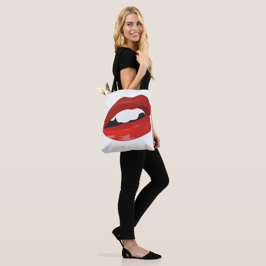 Luscious rote Lippen Tasche (Am Model)