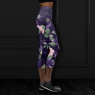 Lush Blossom   Dunkles Lila und rosa Rosenmuster Capri Leggings