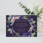 Lush Blossom | Rosa und Lila Kranz-Empfang Begleitkarte (Stehend Vorderseite)