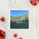 Lush Forest with Mountain and Lake Napkin Serviette (Beispiel)