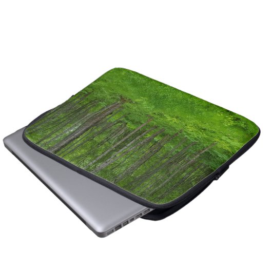 Lush Green Forest Computer Case (Vorne Knopf)