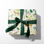 Lush Jungle Geschenkpapier<br><div class="desc">Whimsikisches Muster mit üppiger Dschungelblüte und Tierdarstellungen wie Tiger, Papagei, Faultier, Affe und Schlange.</div>