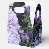 Lush Lilacs Gastgeschenk Box Geschenkschachtel (Geöffnet)