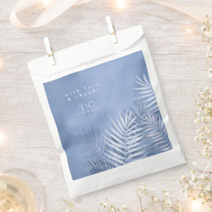 Lush Palm Leaf Wedding Dank Windsor Blue ID956 Geschenktütchen