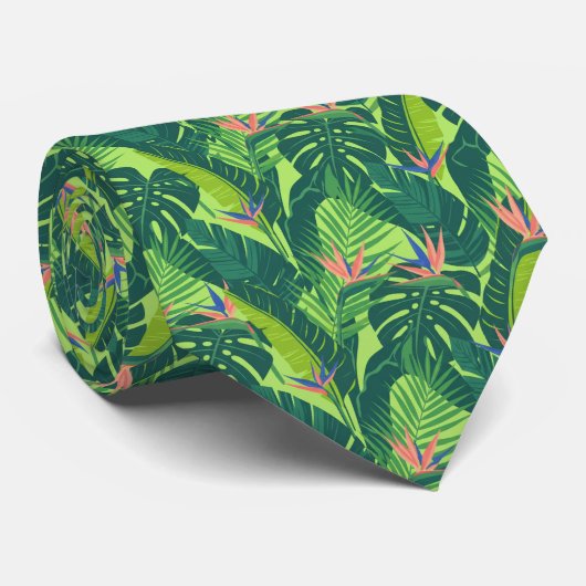 Lush Vibrant Tropical Leaf Monstera and Palm Krawatte (Gerollt)