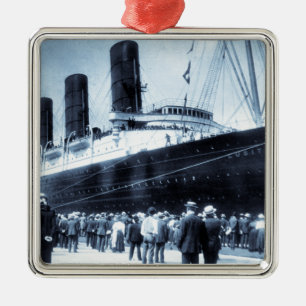 Lusitania angekoppelt im New- York Cityblau-Ton Silbernes Ornament