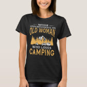 Lustig eine alte Frau die Liebe-Camping T-Shirt (Vorderseite)
