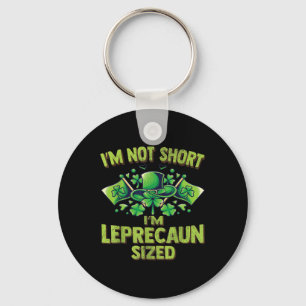 Lustig, ich bin nicht klein, ich bin in Leprechaun Schlüsselanhänger