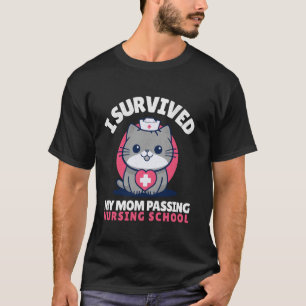 Lustig, ich habe es überlebt, dass meine Mutter di T-Shirt