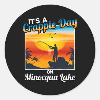 Lustig ist ein Crappie-Tag auf dem Minocqua-See Runder Aufkleber