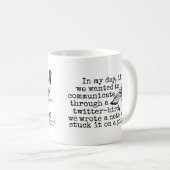 Lustige altes Alters-Twitter-Vogel-Taube Kaffeetasse (VorderseiteRechts)