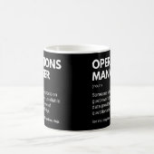 Lustige Arbeitsdefinition für Operations Manager Kaffeetasse (Mittel)