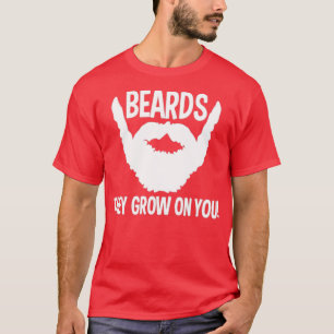 lustige Bartbärte, die sie auf einem wachsen T-Shirt