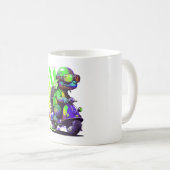 Lustige bunte Schildkröte auf einem Roller Kaffeetasse (VorderseiteRechts)