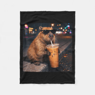 Lustige Capybara, die kalten Kaffee trinkender Tie Fleecedecke