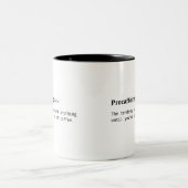 Lustige Definition der Procaffeinating Zweifarbige Tasse (Mittel)