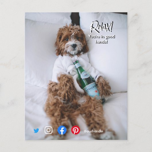 lustige echte Anwesen Postkarte Relaxhund Flyer (Vorne)