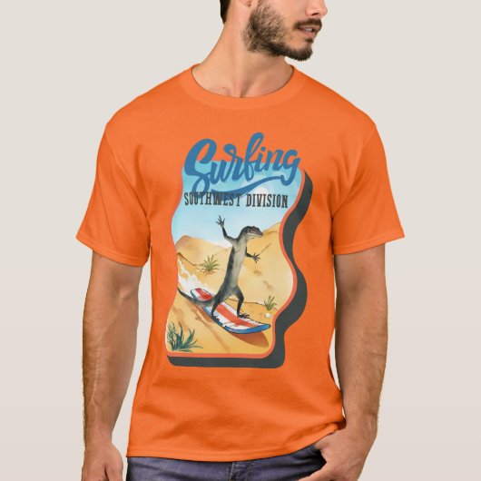 Lustige Eidechse surft im sommerlichen Südwesten d T-Shirt (Vorderseite)