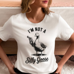 Lustige Gans – Ich bin keine alberne Gans Waffe Me T-Shirt