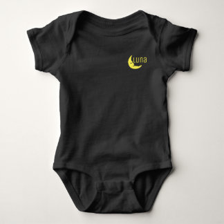 Lustige gelbe schwarze Halbmond-Luna-Typografie Baby Strampler