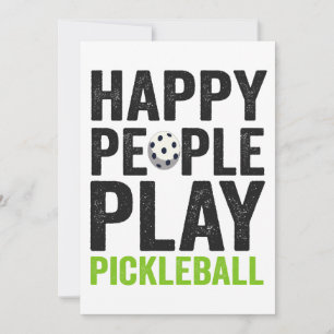 Lustige glückliche Menschen spielen Pickleball Din Einladung