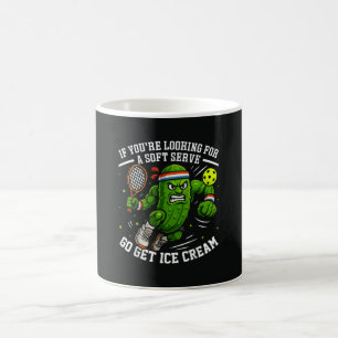 Lustige Gurke spielt Pickleball Kaffeetasse