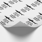 Lustige Haifisch-Warnung - behalten Sie Ruhe und Geschenkpapier (Ecke)