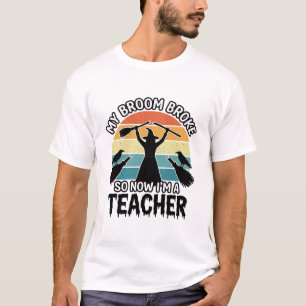 Lustige Hexenlehrerin kaputter Besen Halloween-Des T-Shirt