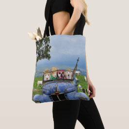 Lustige Hunde im alten Lieferwagen Tasche