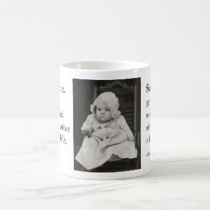 Lustige Kaffee-Tasse - mürrisches Baby in der Kaffeetasse