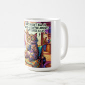 Lustige Kaffeetasse mit Design einer mürrischen Ka (VorderseiteRechts)