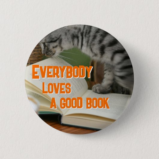 Lustige Katze auf Buch sagt Button (Vorderseite)