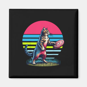 Lustige Katze spielt Disc Golf. Disc Golf und Katz Magnet
