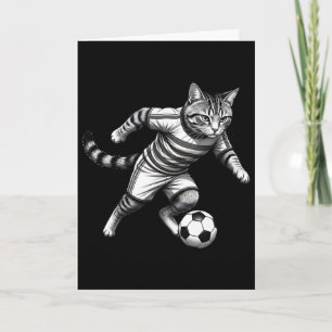 Lustige Katze spielt Fußball für Spieler und Katze Karte