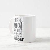 Lustige Katzen-Liebhaber-Tasse umarme ich meine Kaffeetasse (Vorderseite Links)