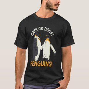 Lustige Katzen oder Hunde Pinguine Kinder Pinguin T-Shirt