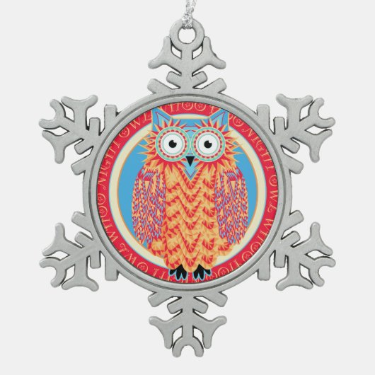 Lustige kleine Eulen-niedliches und buntes Schneeflocken Zinn-Ornament (Vorderseite)