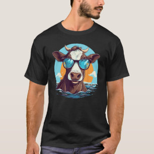 Lustige Kuh mit Sonnenbrille für Kalb und Stier T-Shirt