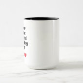 lustige minimale schwarzweiß-elegante Typografie Tasse (Zentrum)