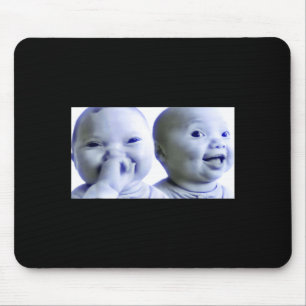 Lustige Nische Baby Gen Z Meme Ai Viral Kichernd A Mousepad