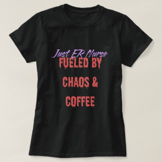 Lustige Notfallkrankenschwester, angetrieben von C T-Shirt