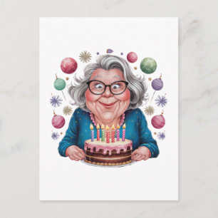 Lustige Oma, die auf den Geburtstagskuchen schaut Postkarte
