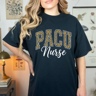 Lustige PACU-Krankenschwester Leopardendruck Mediz T-Shirt