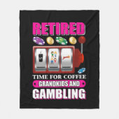 lustige pensionierte Oma-Kaffee-Großkinder spielen Fleecedecke (Vorderseite)