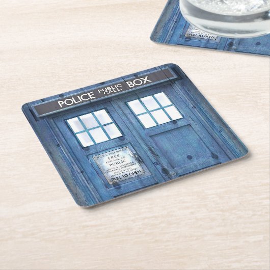 Lustige Polizei ruft allgemeine Telefonzelle an Rechteckiger Pappuntersetzer (angewinkelt)