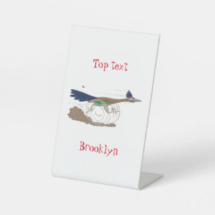 Lustige Roadrunner-Vogel-Cartoon-Illustration Sockelschild