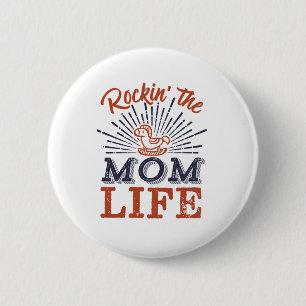 Lustige Rocking The Mom Life Vintage Muttertag Button