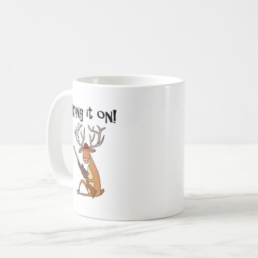 Lustige Rotwild mit Jagd-Gewehr und Kappe Kaffeetasse (Vorderseite Links)